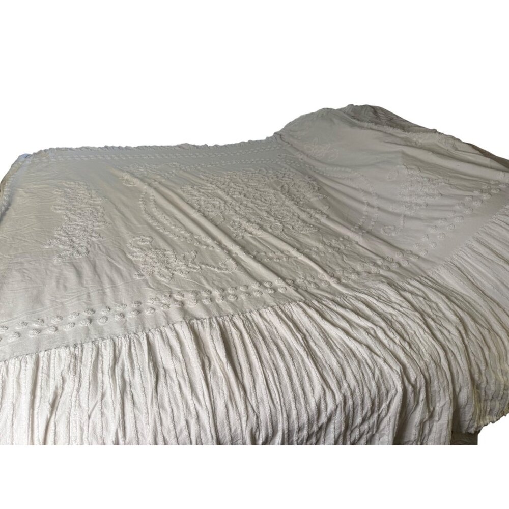 Vtg Inspired MaryJanes Home White Chenille Bedspread 100% Cotton F/Q Cottagecore